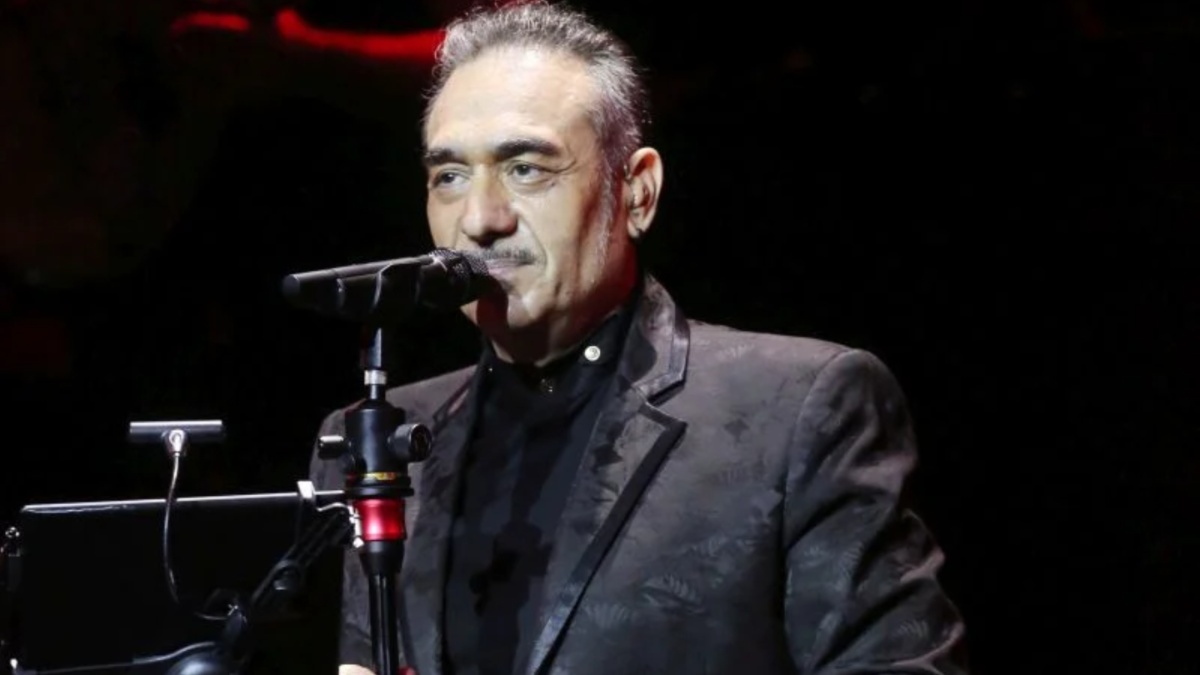 Νότης Σφακιανάκης: Συγκλονίζει ο μπασίστας του τραγουδιστή – «Έχει απομονωθεί, έχει κλειστεί στον εαυτό του»