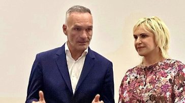 Βραβείο επιχειρηματικότητας, επιστήμης και κοινωνικής προσφοράς στην Ιουλία Τσέτη, από τους νοσοκομειακούς φαρμακοποιούς