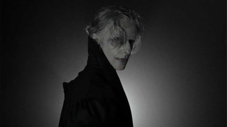 «Dracula» σε σκηνοθεσία Θάνου Παπακωνσταντίνου: Η πολυαναμενόμενη παράσταση ξεκίνησε στο Θέατρο Πόρτα!