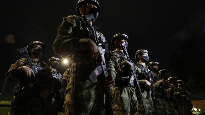 Κολομβία: Συνελήφθησαν εννέα στρατιωτικοί για τον βασανισμό και τον θάνατο αγρότη