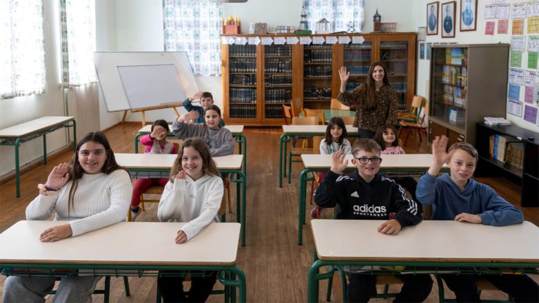 COSMOTE TELEKOM: νέα εποχή συνδεσιμότητας σε όλα τα δυσπρόσιτα σχολεία της χώρας με δωρεάν γρήγορο ίντερνετ COSMOTE TELEKOM: νέα εποχή συνδεσιμότητας σε όλα τα δυσπρόσιτα σχολεία της χώρας με δωρεάν γρήγορο ίντερνετ