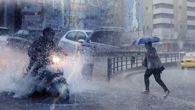 Με ισχυρές βροχές και καταιγίδες η Κυριακή