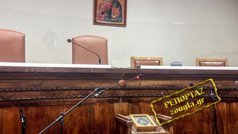 Τενόρος Λυρικής Σκηνής: Ποινή φυλάκισης 3 μηνών και χρηματική ποινή 5.500 ευρώ για την εξύβριση και τη σωματική κακοποίηση του γιου του Τενόρος Λυρικής Σκηνής: Ποινή φυλάκισης 3 μηνών και χρηματική ποινή 5.500 ευρώ για την εξύβριση και τη σωματική κακοποίηση του γιου του