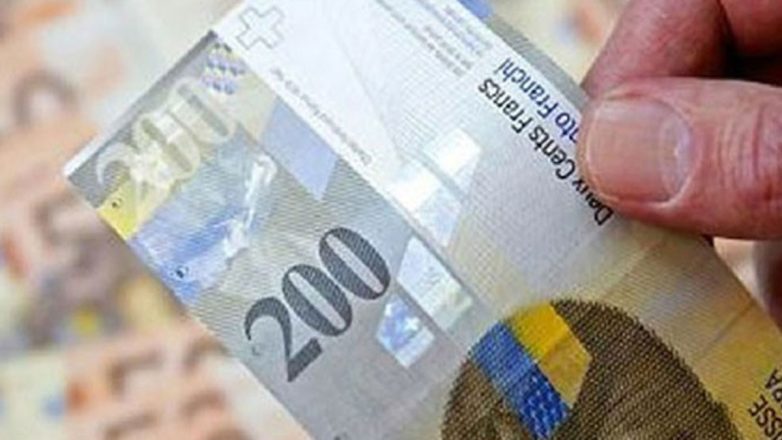 Δάνεια σε ελβετικό φράγκο: Η Ελλάδα παραμένει η μόνη χώρα χωρίς λύση Δάνεια σε ελβετικό φράγκο: Η Ελλάδα παραμένει η μόνη χώρα χωρίς λύση