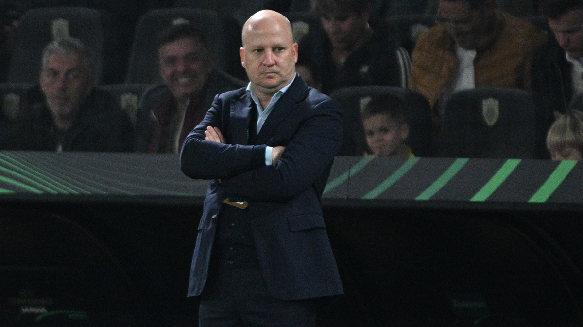 Χωρίς τέσσερις παίκτες και τον… Νίκολιτς η ΑΕΚ κόντρα στον ΟΦΗ