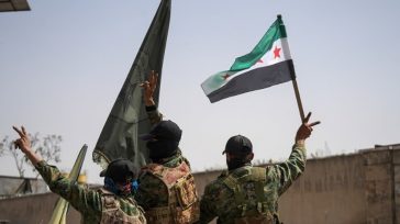 Συρία: Επιδρομές σε «πυρήνες» του Ισλαμικού Κράτους, πριν τη συνάντηση Αλ Σάρα – Τραμπ