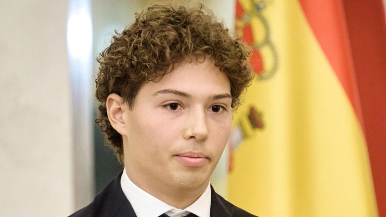 Ουγγαρία: Ο Έλληνας Αναστάσιος Γκαρίπης βραβεύτηκε με το «Χρυσό Μετάλλιο Τιμής» για ηρωική διάσωση Ουγγαρία: Ο Έλληνας Αναστάσιος Γκαρίπης βραβεύτηκε με το «Χρυσό Μετάλλιο Τιμής» για ηρωική διάσωση