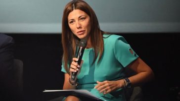 Σ. Ζαχαράκη: Νέα εργαλεία για την πρόληψη της ενδοσχολικής βίας παρουσίασε η υπ. Παιδείας