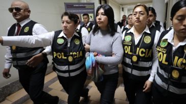 Το Περού απαγορεύει την έξοδο από τη χώρα στην πρώην πρωθυπουργό Τσάβες