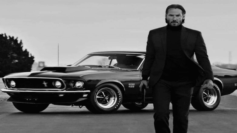 Σε δημοπρασία τετράτροχοι κινηματογραφικοί αστέρες: Από τη Mustang του John Wick μέχρι το Batmobile 