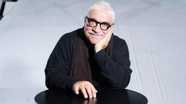 Δημήτρης Πιατάς: «Δεν με φωνάζουν στην τηλεόραση – ίσως απλώς δεν με χρειάζονται»