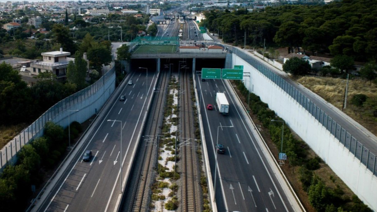 Πήγαινε με όπισθεν στη ΛΕΑ της Αττικής Οδού