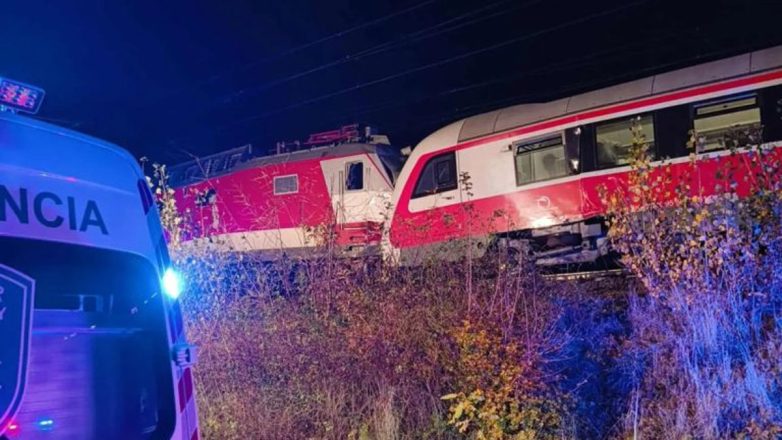 Συναγερμός στη Σλοβακία μετά από σύγκρουση τρένων – Τουλάχιστον 11 τραυματίες
