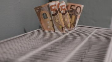Επίδομα θέρμανσης 2025-2026: Τα SOS, η προκαταβολή και οι «παγίδες» – Ξεκινούν οι Αιτήσεις