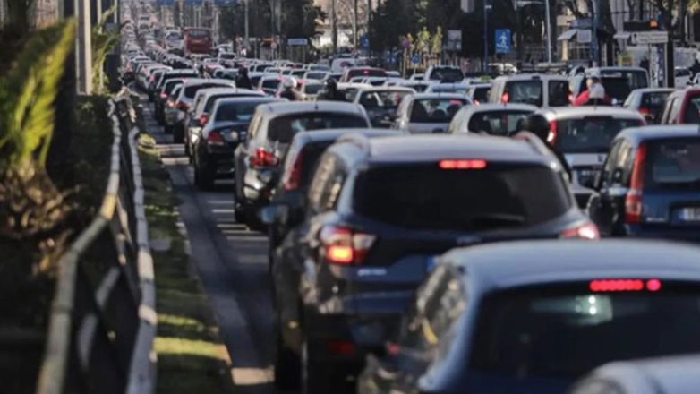 Αττική Οδός: Άνοιξαν οι έξοδοι για Λαμία – Ακινητοποιημένο φορτηγό προκάλεσε καθυστερήσεις Αττική Οδός: Άνοιξαν οι έξοδοι για Λαμία – Ακινητοποιημένο φορτηγό προκάλεσε καθυστερήσεις