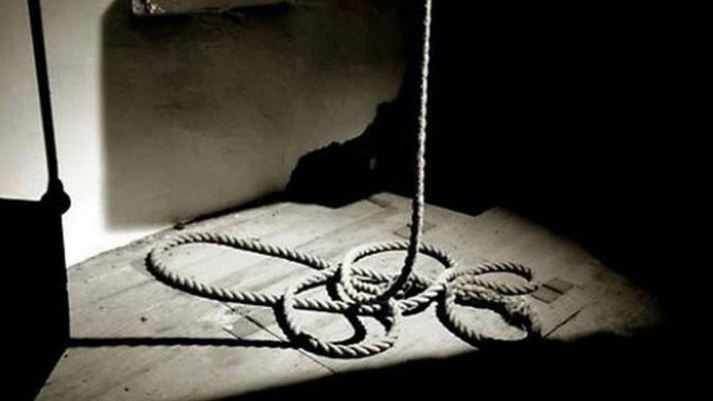 Εύβοια: 65χρονη βρέθηκε απαγχονισμένη στο σπίτι της Εύβοια: 65χρονη βρέθηκε απαγχονισμένη στο σπίτι της