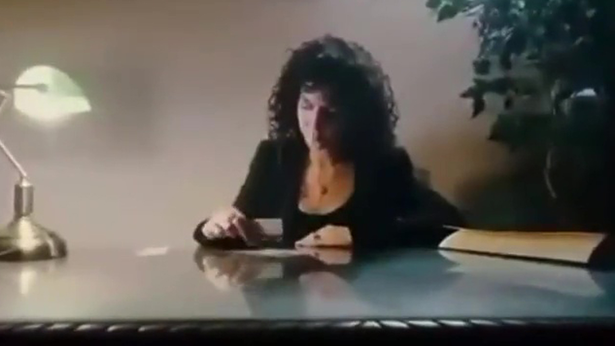 Δικηγόρος έκανε σποτ με γυναίκα να κάνει χρήση κοκαΐνης