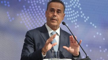 Παπασταύρου: «Η Ελλάδα κεντρική αρτηρία ανάπτυξης για την κεντρική και τη νοτιοανατολική Ευρώπη»