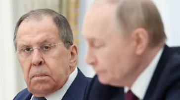 Λαβρόφ: Η Βρετανία δεν θα πρέπει πλέον να αποκαλείται Μεγάλη Βρετανία