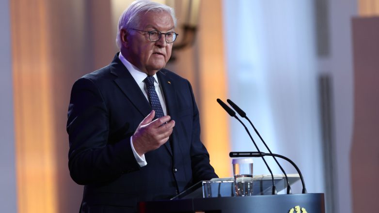 Σταϊνμάιερ: Η γερμανική δημοκρατία και η ελευθερία δέχονται τη μεγαλύτερη επίθεση από την επανένωση της χώρας