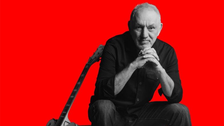 Ο Νίκος Πορτοκάλογλου «Ανάμεσα σε φίλους» στο Θέατρο Παλλάς