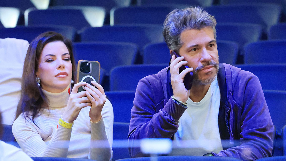 Αντελίνα και Χάρης Βαρθακούρης στο ΟΑΚΑ: Σπάνια κοινή εμφάνιση για το ζευγάρι