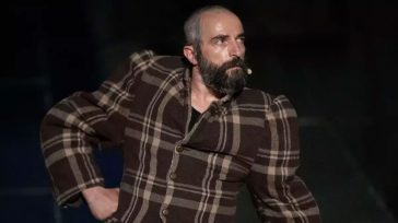 Ο Άρης Σερβετάλης ξανά «χτυπά» για τις αμβλώσεις: «Ορισμένα πράγματα δεν επιδέχονται διάλογο!»