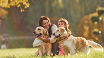 Έξι πράγματα που κάνει ο σκύλος σου επειδή τα κάνεις κι εσύ
