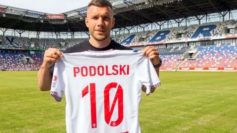 Ο 40χρονος Λούκας Ποντόλσκι δεν σκέφτεται ν’ αποσυρθεί Ο 40χρονος Λούκας Ποντόλσκι δεν σκέφτεται ν’ αποσυρθεί