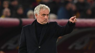 «Φέσι» του Μουρίνιο σε ξενοδοχείο της Κωνσταντινούπολης