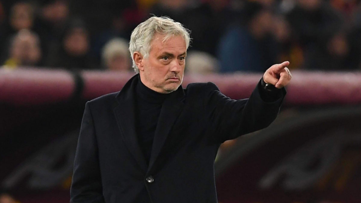 «Φέσι» του Μουρίνιο σε ξενοδοχείο της Κωνσταντινούπολης