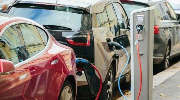 Δείτε που θα φορολογούνται  τα ηλεκτρικά οχήματα με βάση τα χιλιόμετρα που διανύουν 