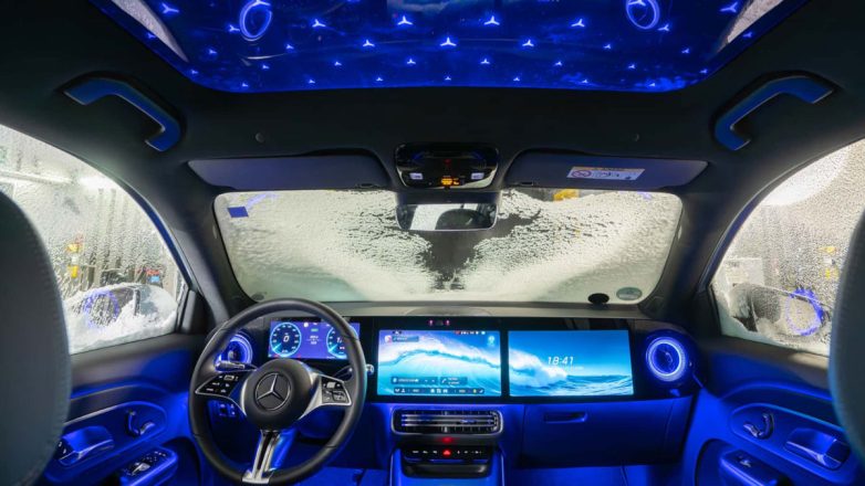 Η νέα Mercedes GLB θα έχει τρεις οθόνες, επτά θέσεις και πολλά, πολλά αστέρια στον ουρανό 