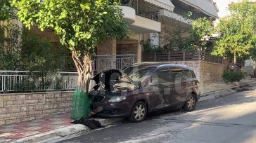 Έβαλαν φωτιά στο αυτοκίνητο αρχιφύλακα των Φυλακών Κορυδαλλού