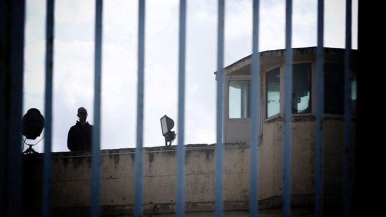 Αιματηρό επεισόδιο στις φυλακές Τρικάλων - Αφγανός μαχαίρωσε Έλληνα κρατούμενο