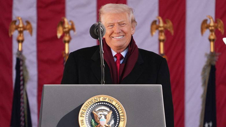 Τραμπ: Οι Δημοκρατικοί στρέφονται στην υπόθεση Έπστιν για να ξεχάσουμε τα λάθη τους