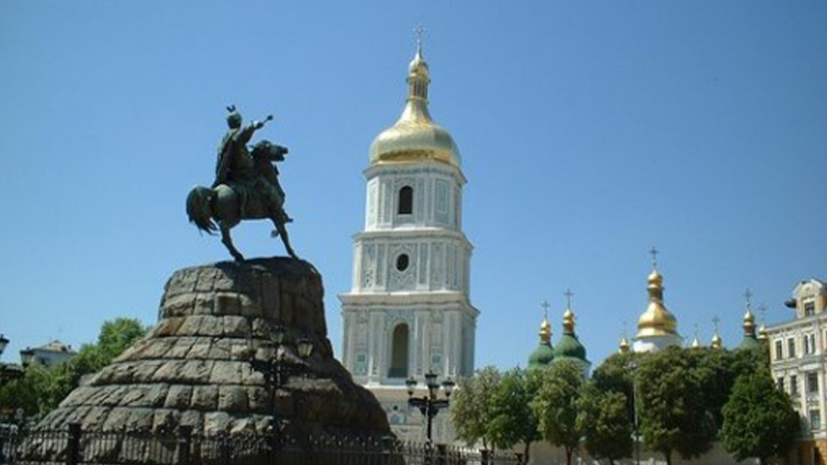 Οκτώ χώρες δεσμεύονται για χορήγηση στρατιωτικής βοήθειας 500 εκατομμυρίων δολαρίων στο Κίεβο