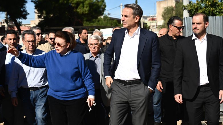 Ο Κυριάκος Μητσοτάκης στην Ελευσίνα