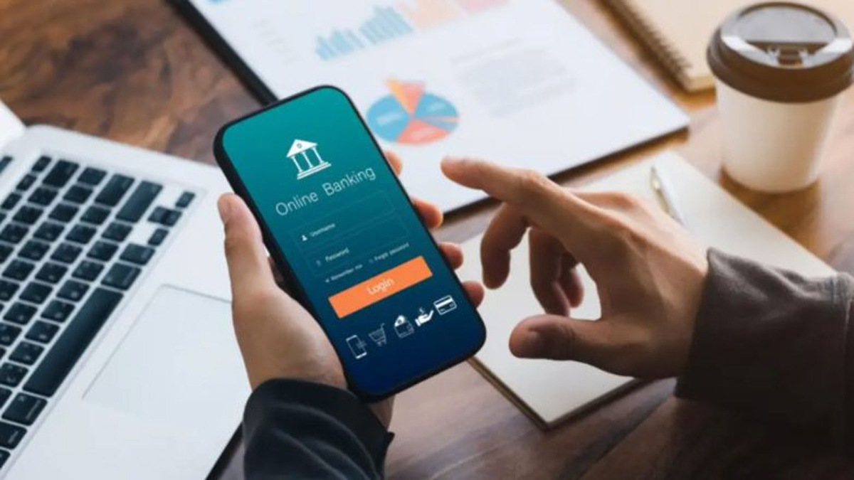 Η απάτη που «άδειασε» τον τραπεζικό λογαριασμό 20χρονης