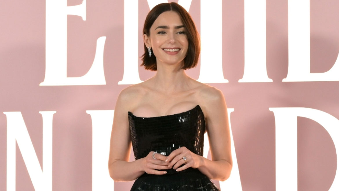 Λίλι Κόλινς: Στην Αθήνα η πρωταγωνίστρια του “Emily in Paris” – Τα γυρίσματα στα Πετράλωνα