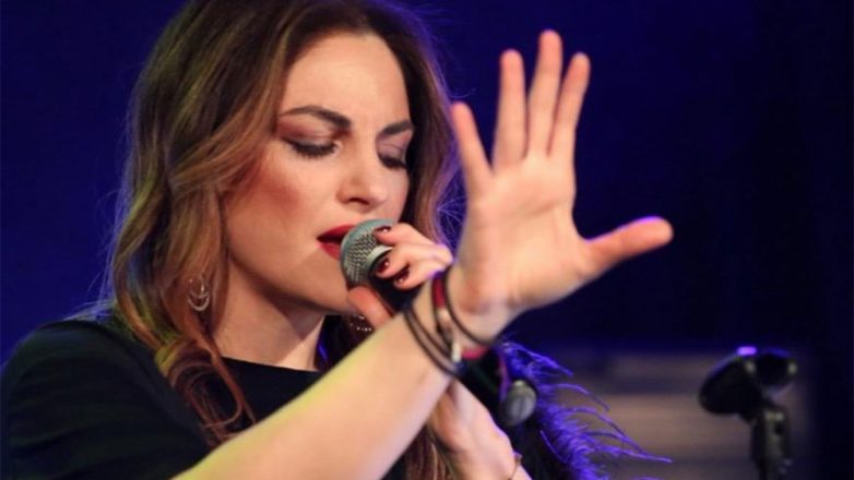 Η Νικολέττα Φιλιππάκη στη μουσική σκηνή «Ράδιο» Η Νικολέττα Φιλιππάκη στη μουσική σκηνή «Ράδιο»