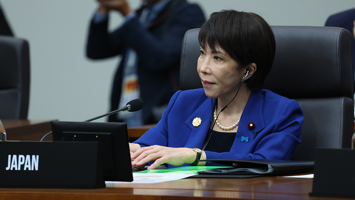 Η Σανάε Τακαΐτσι λέει ότι κοιμάται μόνο δύο ώρες κάθε μέρα και εξοργίζει τους πολίτες