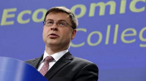 Επίτροπος Οικονομικών: Δεν μπορούμε να δώσουμε άλλα δάνεια στην Ουκρανία