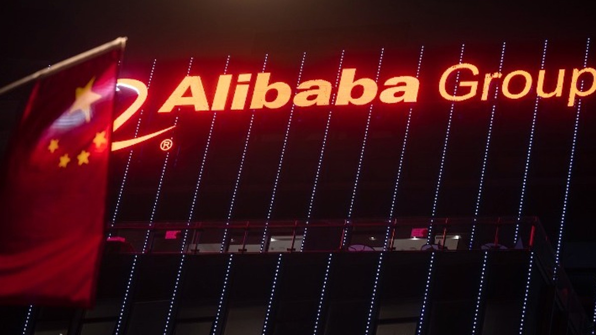 Ο Λευκός Οίκος κατηγορεί τον κολοσσό Alibaba ότι στηρίζει τις επιχειρήσεις του κινεζικού στρατού