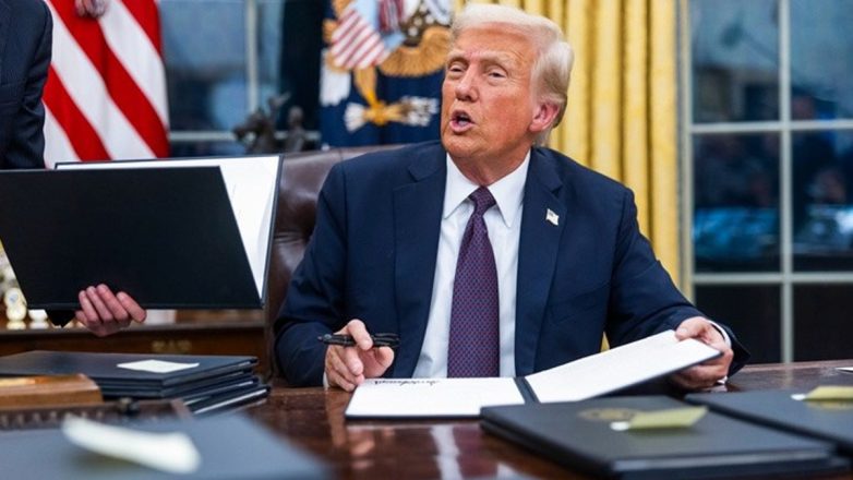 Ο Τραμπ εξαιρεί από τους δασμούς τις εισαγωγές καφέ, εξωτικών φρούτων και βόειου κρέατος