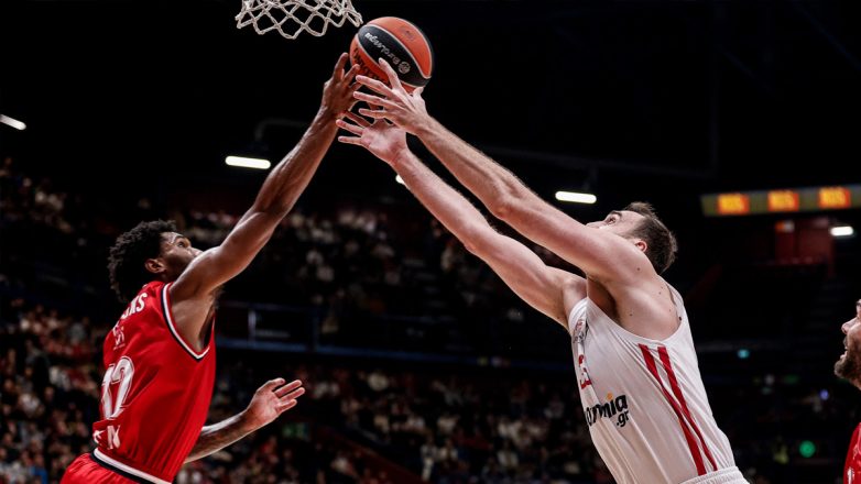 Ολυμπιακός: Ο Μιλουτίνοφ μπήκε στο Top-10 των ριμπάουντερ της EuroLeague Ολυμπιακός: Ο Μιλουτίνοφ μπήκε στο Top-10 των ριμπάουντερ της EuroLeague