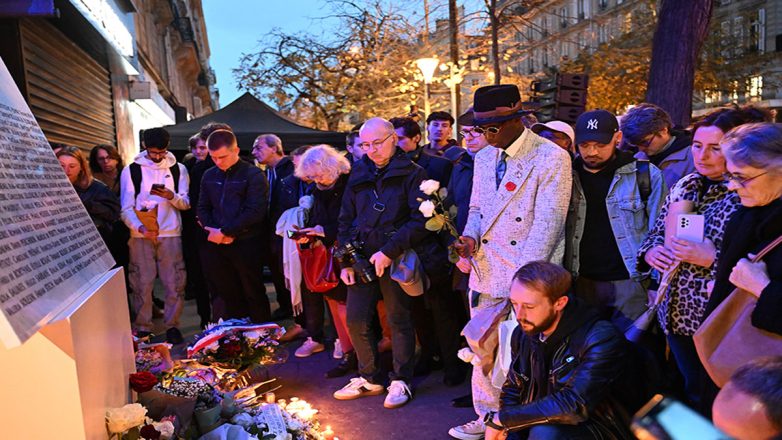 Παρίσι: Νύχτα μνήμης για τους 132 νεκρούς στο Μπατακλάν