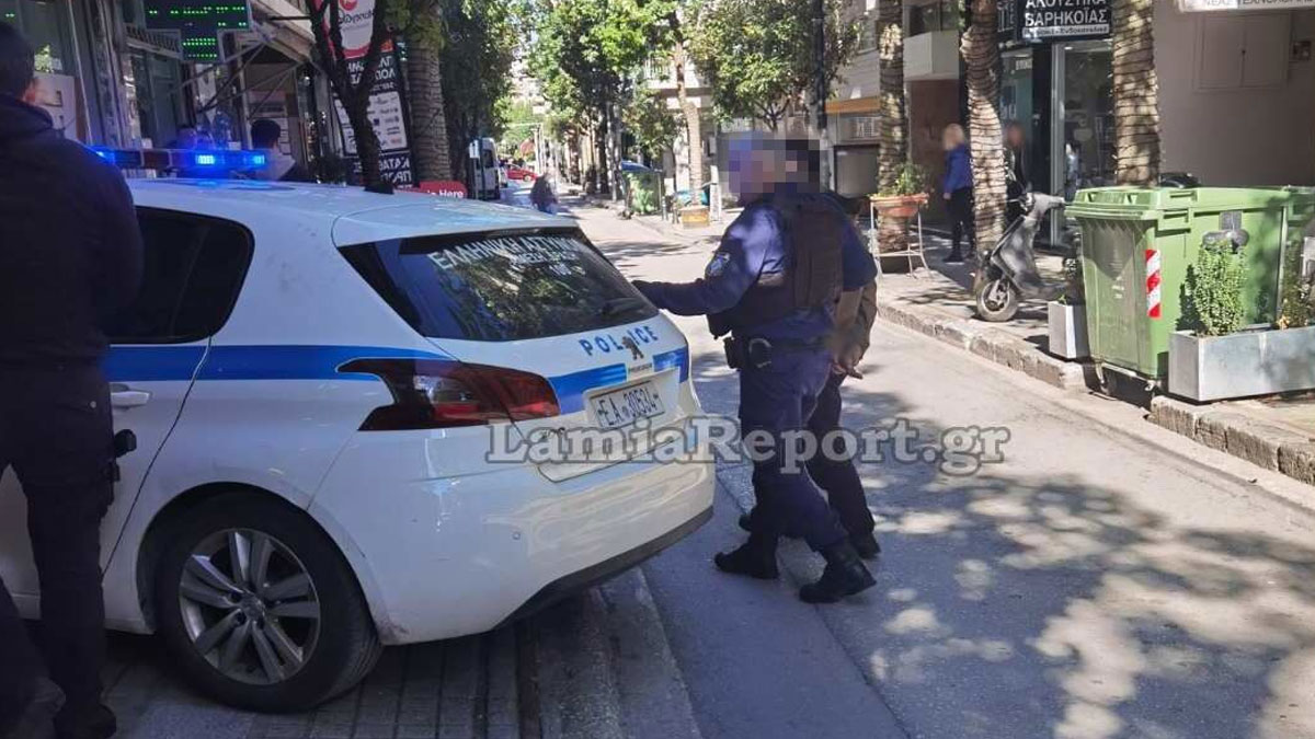 Έσπαγε καταστήματα με λοστό και ψαλίδι στο κέντρο της Λαμίας