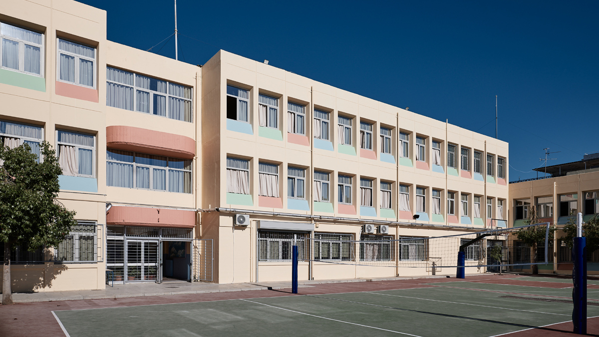 Άλιμος: Κουκουλοφόροι επιτέθηκαν σε 15χρονο μέσα στο σχολείο