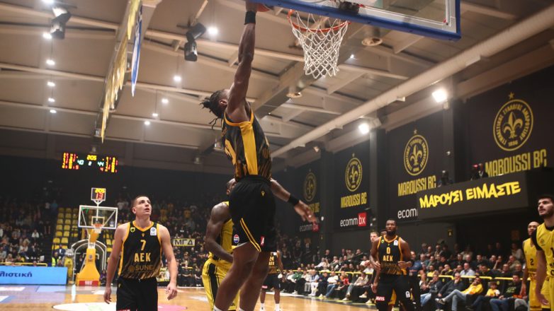 Έτρεχε με… 102 η ΑΕΚ απέναντι στο Μαρούσι! Έτρεχε με… 102 η ΑΕΚ απέναντι στο Μαρούσι!